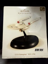 2023 Hallmark Star Trek USS Enterprise NCC-1701 Keepsake Tabletop Light Sound