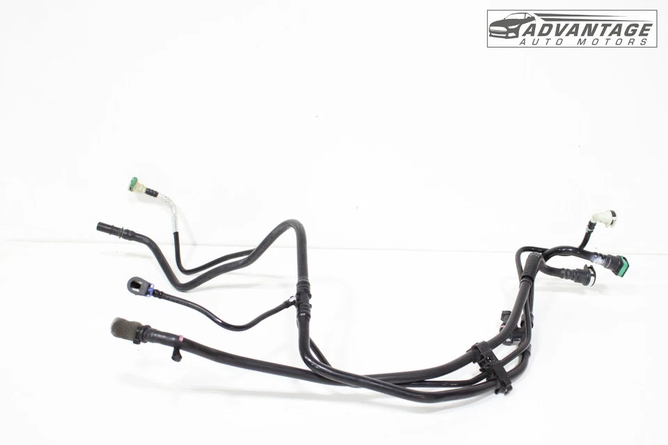 Chevrolet Camaro 2016-2021 2,0 L tanque de gasolina llenado de combustible cuello manguera tubo OEM Foto 2 de 4