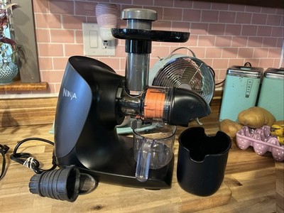 Ninja JC101 Cold Press Pro Compact Powerful Slow Juicer, Black