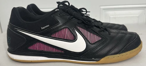 Taille 13 Chaussures de football d'intérieur futsal noir Nike Supreme x Gato SB (2018)