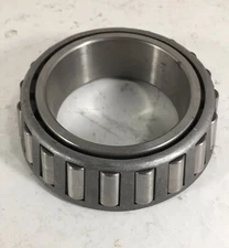 1 NEW VNC 3984 TAPERED ROLLER BEARING NNB ***MAKE OFFER***