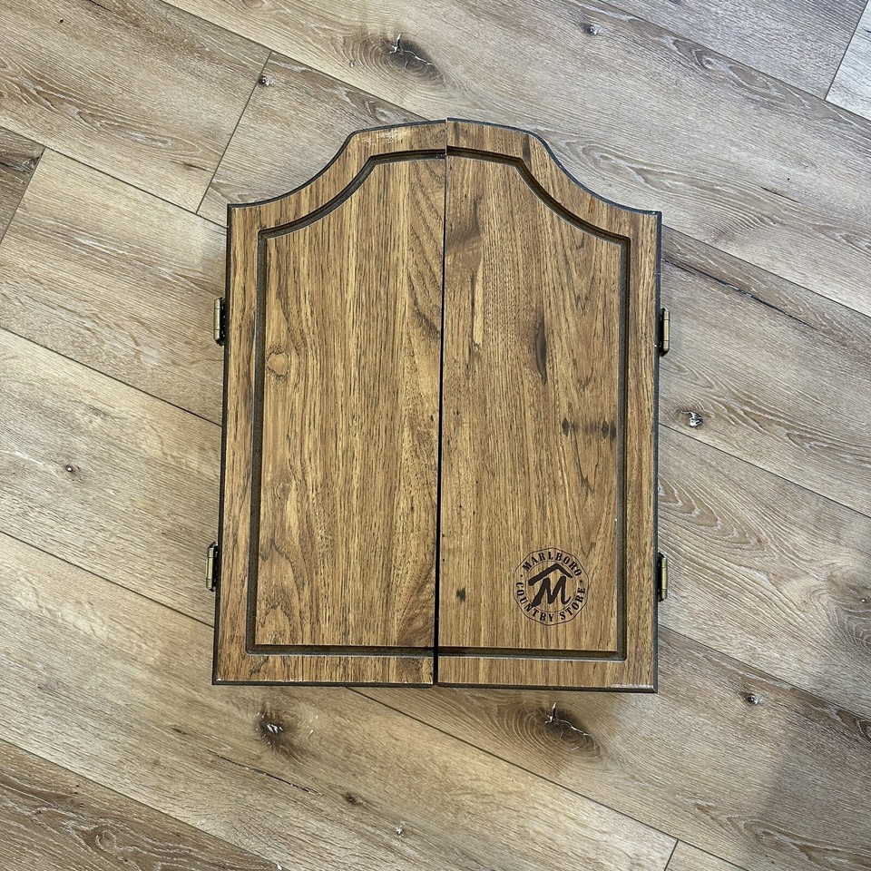 Vintage Marlboro Dart Board & Dartboard 90s Cigarettes Country