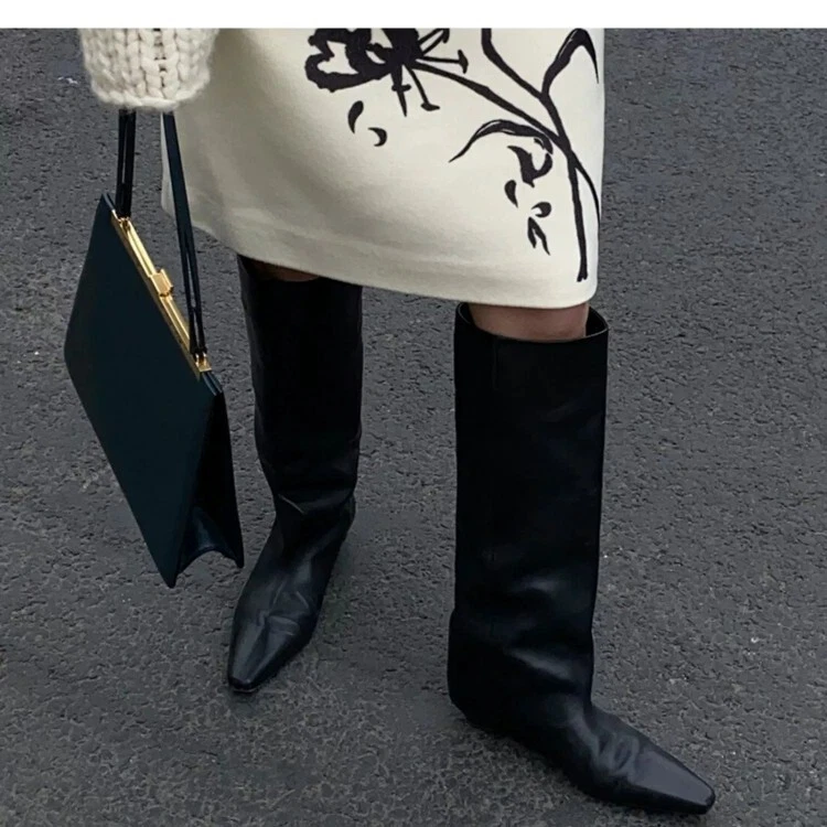 Botas longas femininas Khaite botas largas comprimento do joelho couro cavaleiro botas planas pretas - Imagem 3 de 4