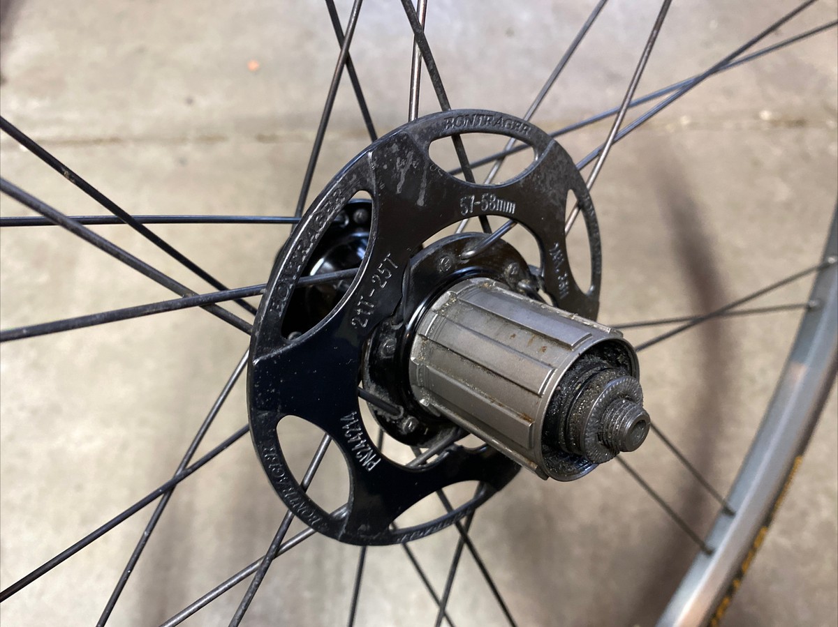 ボントレガー　リアホイール　SELECT スプロケット付き Bontrager Select 700c 9/10 Speed Clincher Wheelset