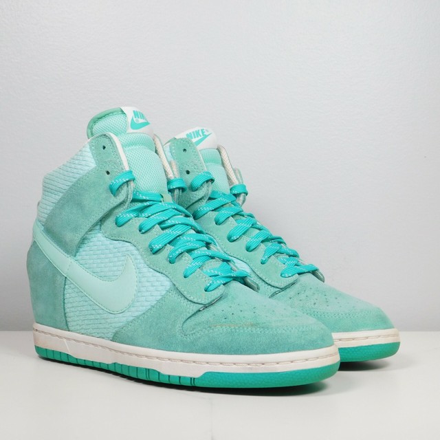 nike wedge sneakers size 9