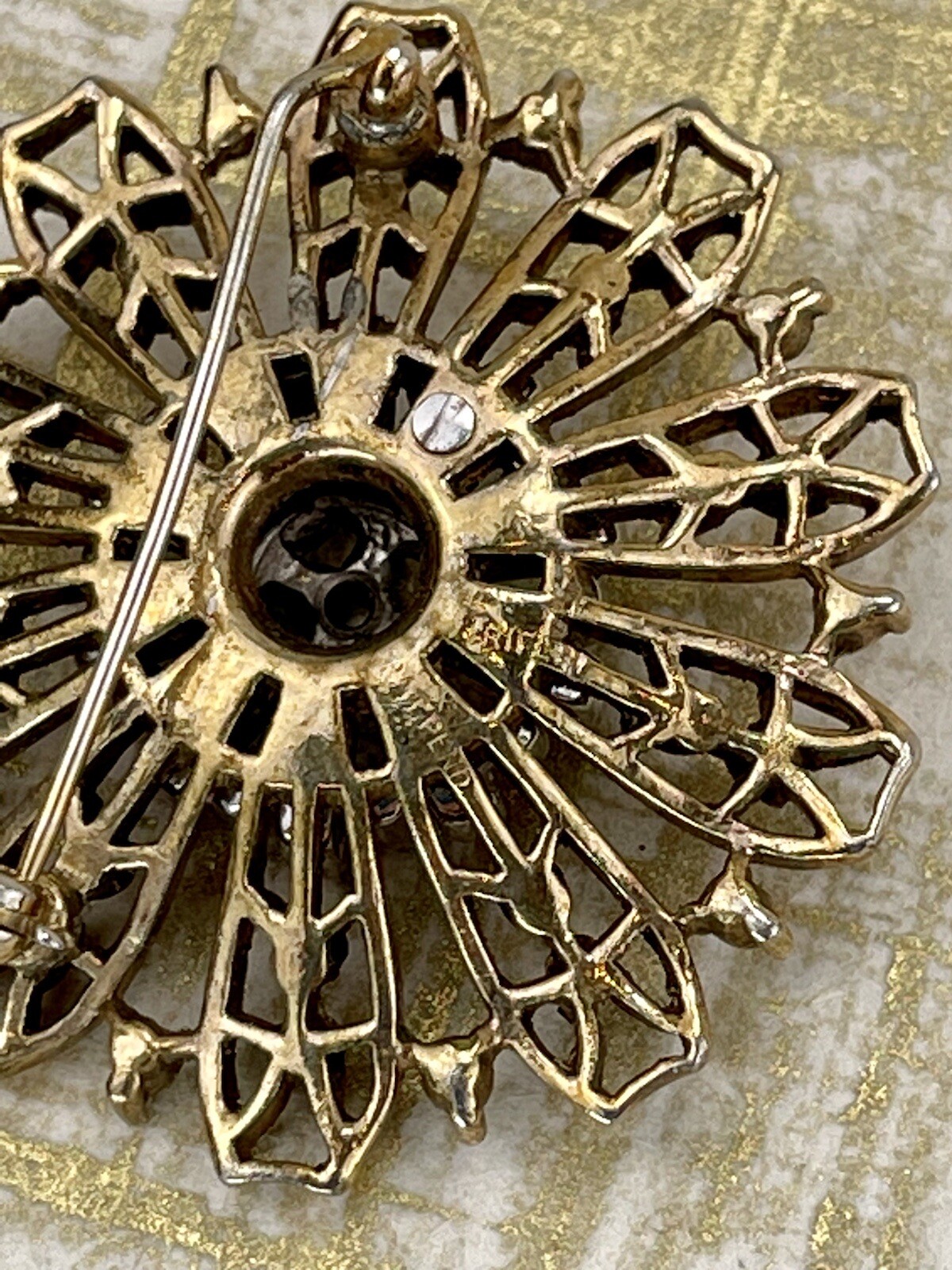 Signed Trifari Snowflake Brooch c1940 - image 4