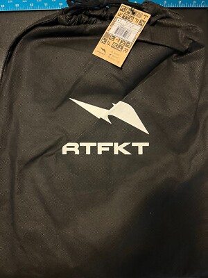 RTFKT x Nike Footballverse Jersey — Large DS Authentic Rare RTFKT x Nike Footballverse Jersey — Large DS Authentic Rare