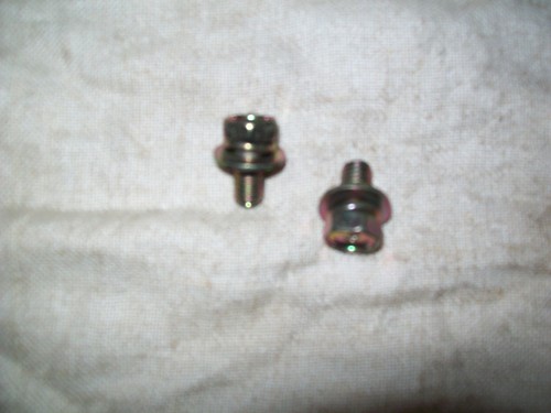 2 di Briggs & Stratton part # 692056 805025 vite adatta al motore - Foto 2 di 2
