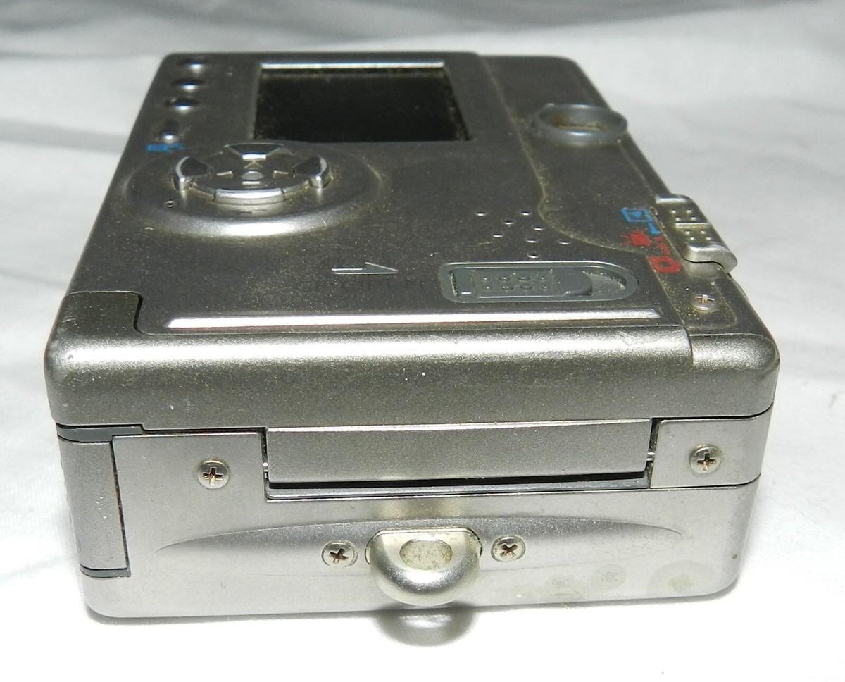 Canon PowerShot S230 PC1037 3.2 Megapixel Digital camera with