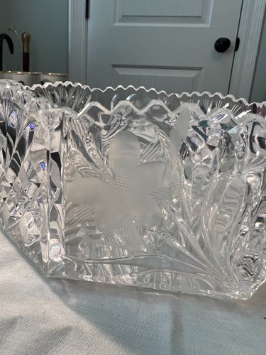 Vintage Irena Crystal 24% lead Cut 7" Bowl Crafted in Poland Pinwheels & Stars - Picture 2 of 5