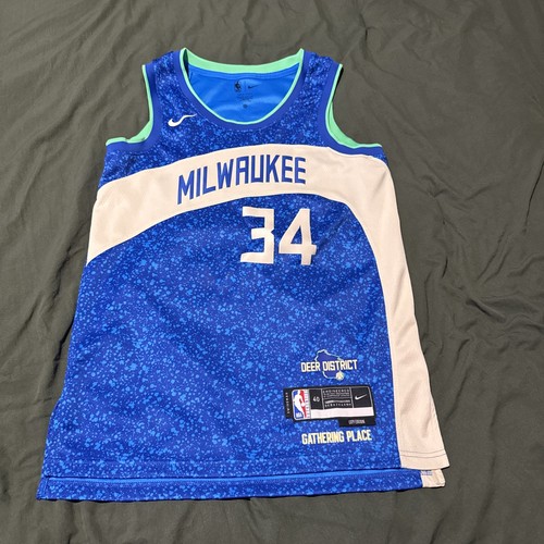 Nike #34 Giannis Antetokounmpo Milwaukee Bucks Swingman Jersey Size 40 Small SM