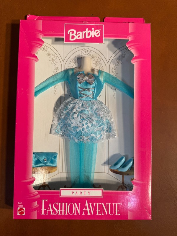 Vintage Barbie Fashion Avenue Party 1997 Mattel 18155 Brand New In Box Blue Lace