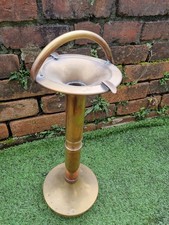 VINTAGE 1960s/70s BRASS AND COPPER FLOOR STANDING ASHTRAY. 