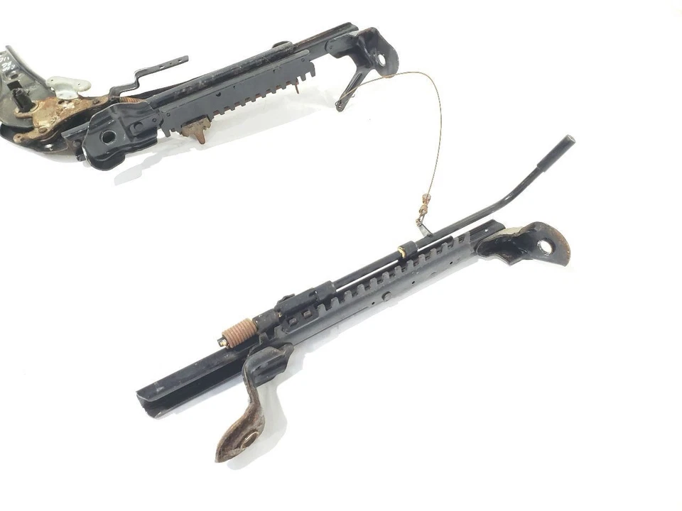 Toyota MR2 1989 OEM par de orugas de asiento delantero tiene desgaste Foto 3 de 4