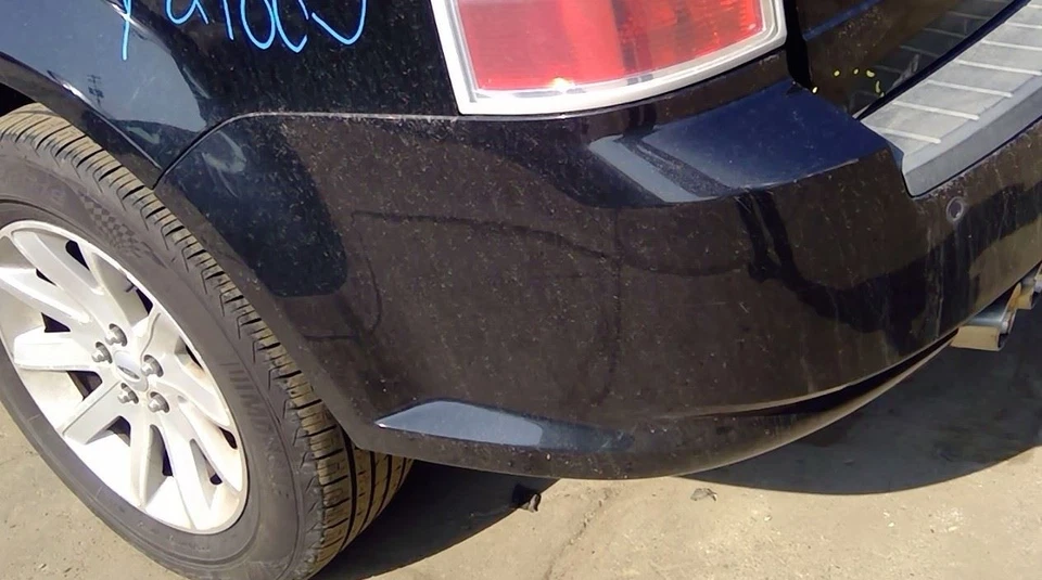 2010-2012 Ford Flex Rear Bumper Cover Park Assist 1 Exhaust Cutout Foto 4 de 4