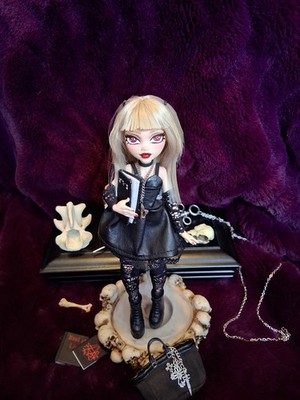 Misa Amane Custom Puppe Monster High Ooak