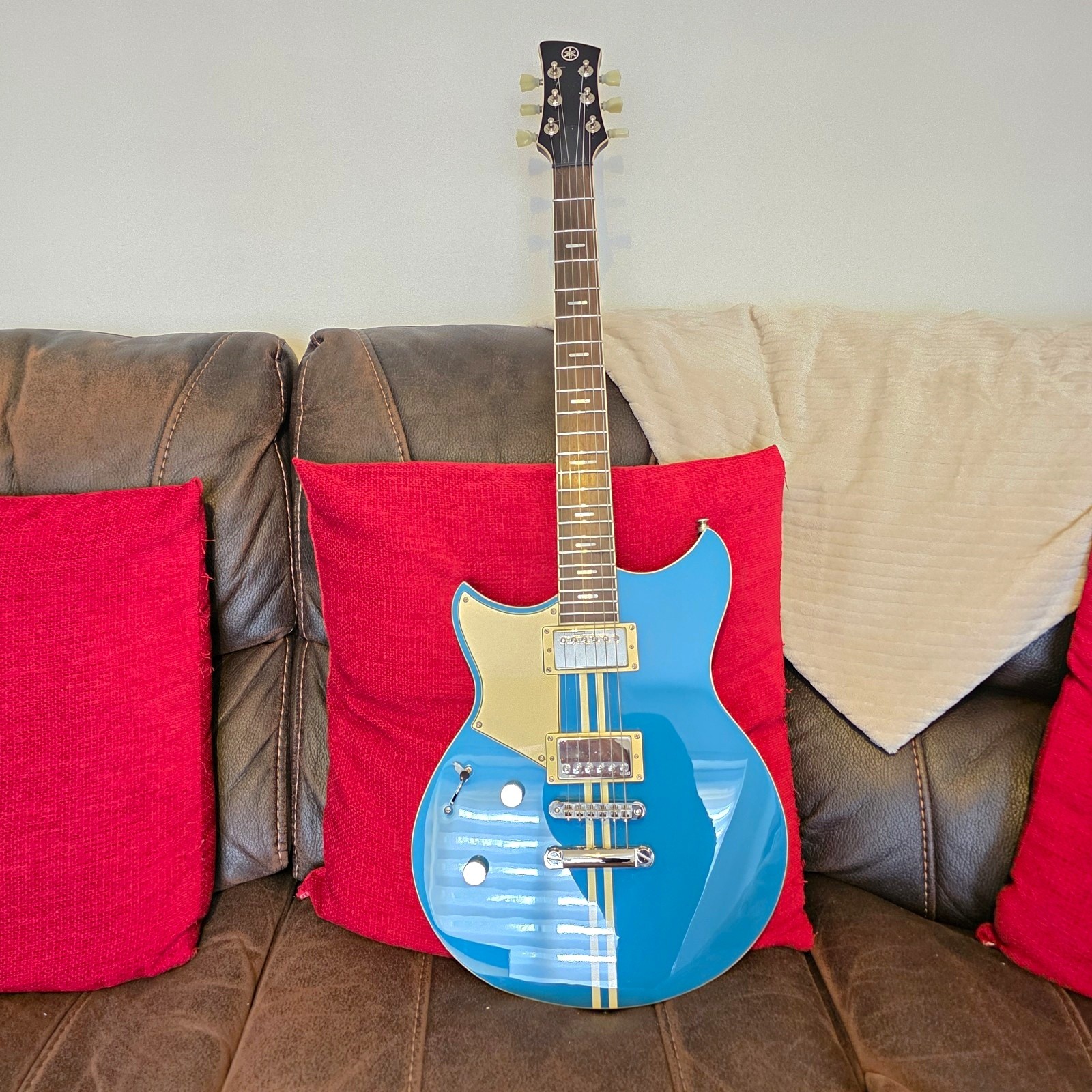 Yamaha Revstar RSS20L Swift Blue Left-Handed Guitar