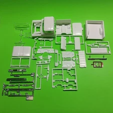 AMT 60 1960 Chevy Fleetside Pickup Truck 1/25 cab body hood glass bed box bumper