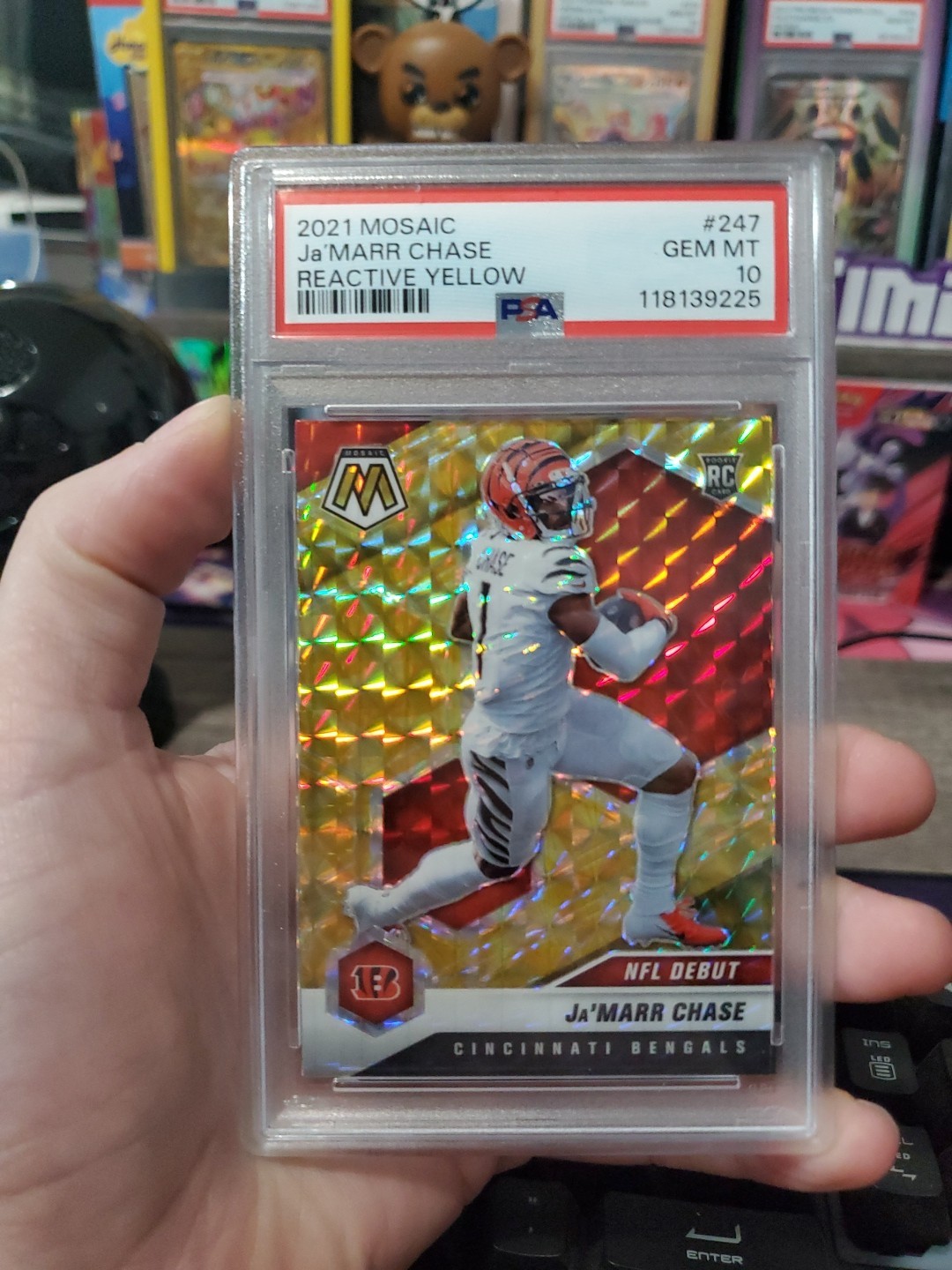 (POP 144) PSA 10 2021 Panini Mosaic Reactive YELLOW Prizm #247 Jamarr Chase MINT