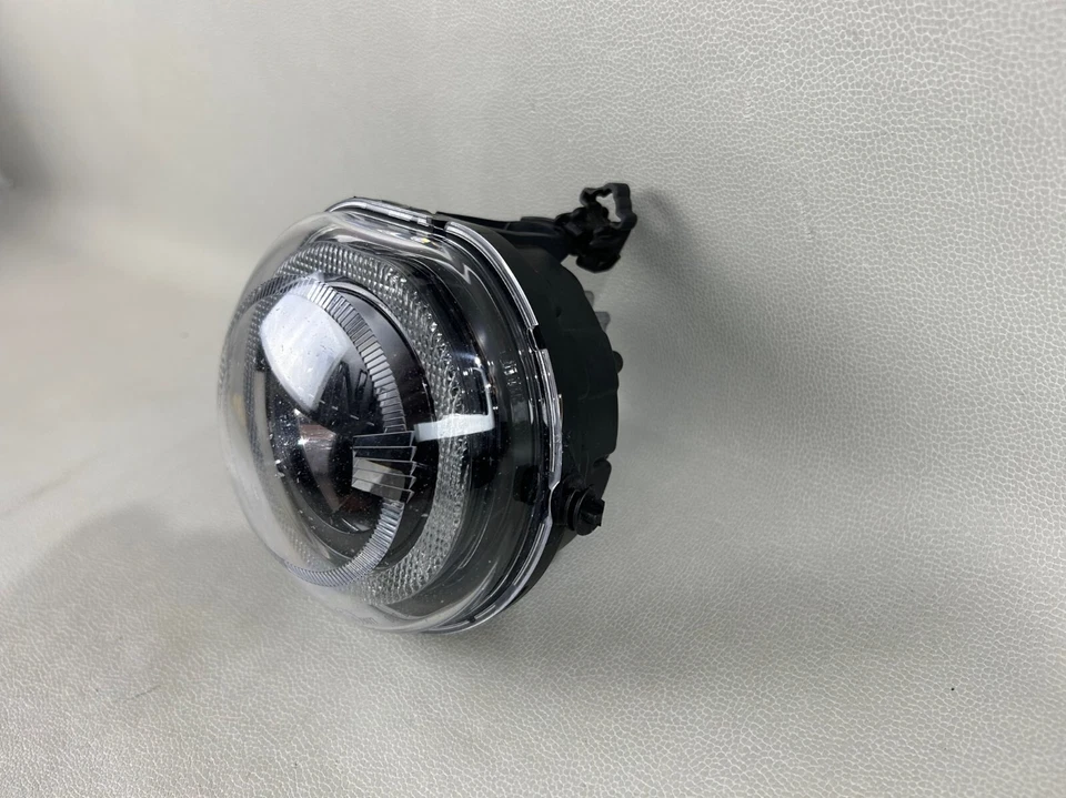 2020-2023 MINI COOPER COUNTRYMAN RIGHT PASSENGER SIDE LED OEM FOG LIGHT 20-23 - Image 2 of 4