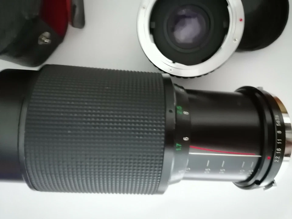 Vivitar Olympus 75-205mm Zoom f3.8 Macro with OM Lens Doubler = 410mm, Sparkling - Image 2 of 4