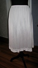Vintage pale pink nylon Heiress with lace trim half slip size M made in USA