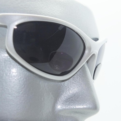 WrapAround Sunglasses +3.00 Bifocal Reading Glasses with Cord Matte Silver Frame - 第 1/4 張圖片