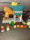 Vintage Fisher Price Little People Play Family Lift And Load Depot 1976 (17)