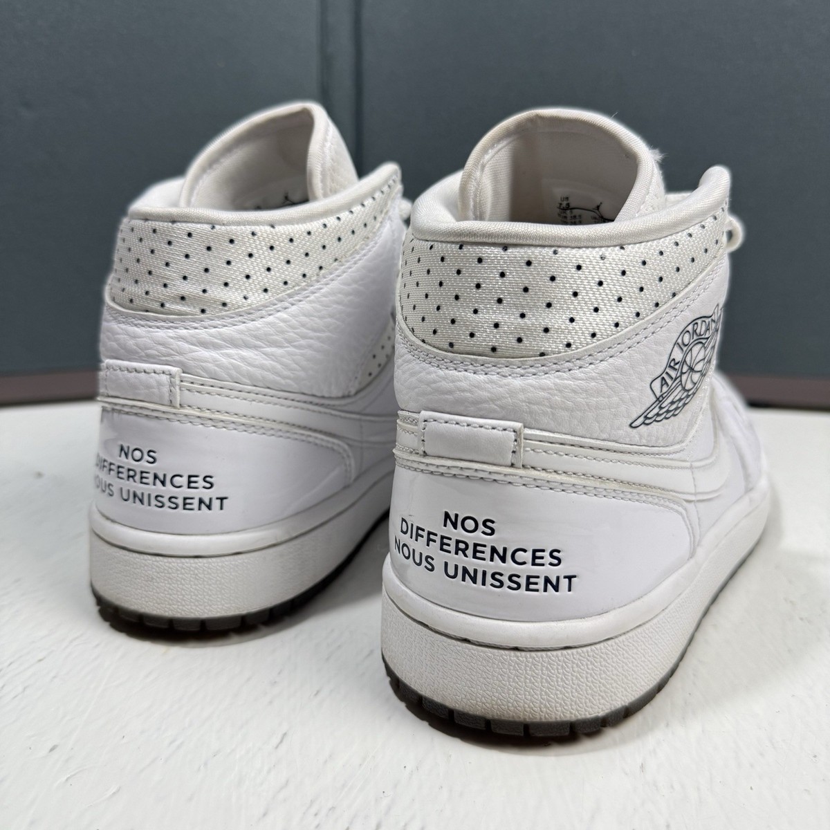 air jordan 1 mid unité totale