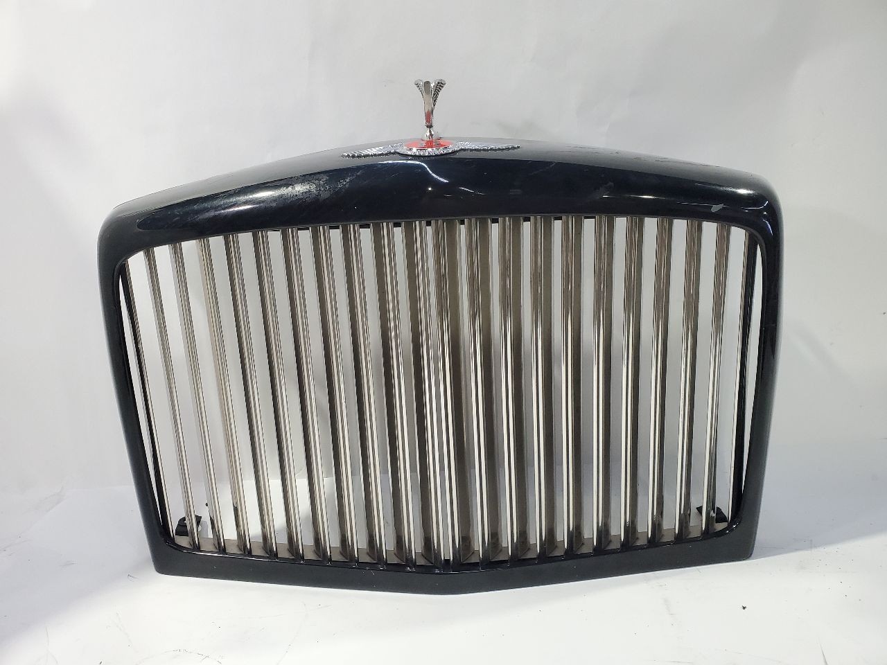 Used Grille fits: 1991 Bentley TURBO R  Grade A