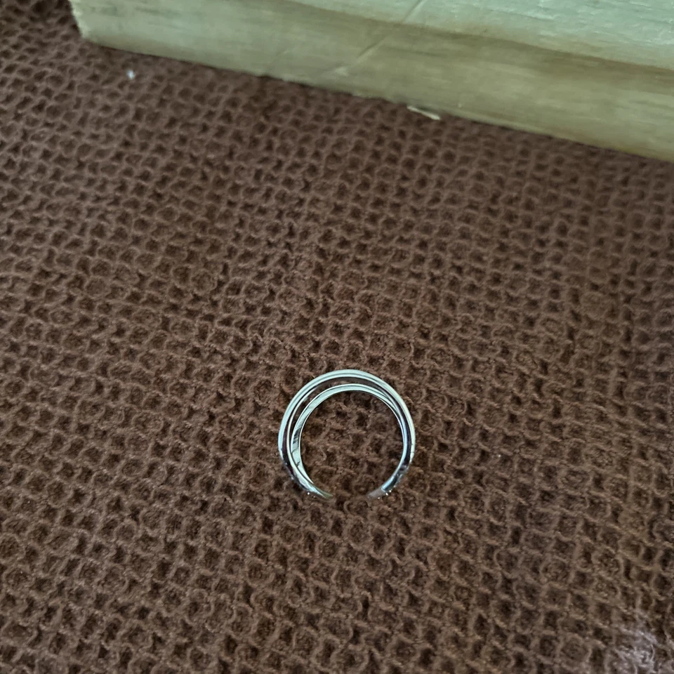 Anillo Michael Kors Pequeños Cristales Plata Talla 7 Foto 3 de 3