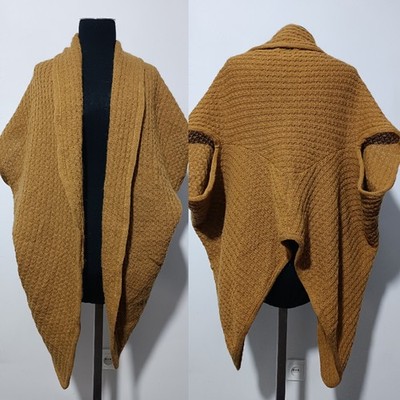 Geysir Cardigan Cape, Icelandic Wool Size1/S-M Mustard-Yellow Color, Curly Knit