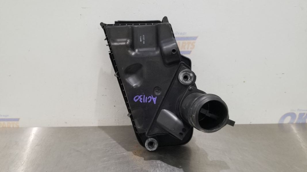 Bentley Continental GT Right Air filter box P/N 3W0129601F