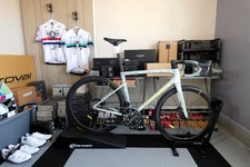 Specialized S-Works Tarmac SL8 SIZE 56 Dura-Ace R9270 Mavic Cosmic Ultimate