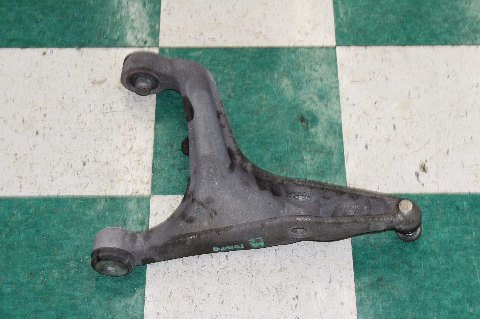 Maserati Ghibli 2014-2017 Front Right Lower Control arm