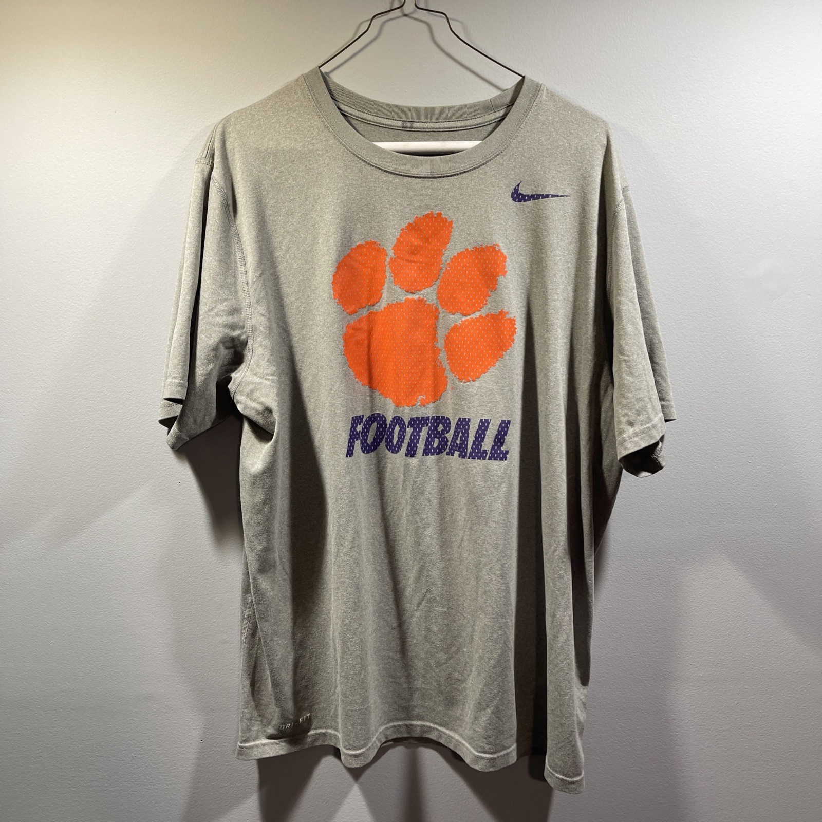 Nike Dri Fit Clemson Tigers Mens Large NCAA Football College Gray T Shirt