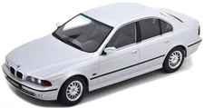 BMW e39 530d 1995 Silver Metallic diecast model car 181051 KK-Scale 1:18