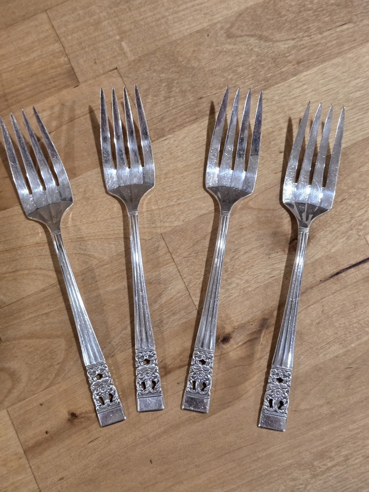 6-1/4" Silverplate Lot Of 4