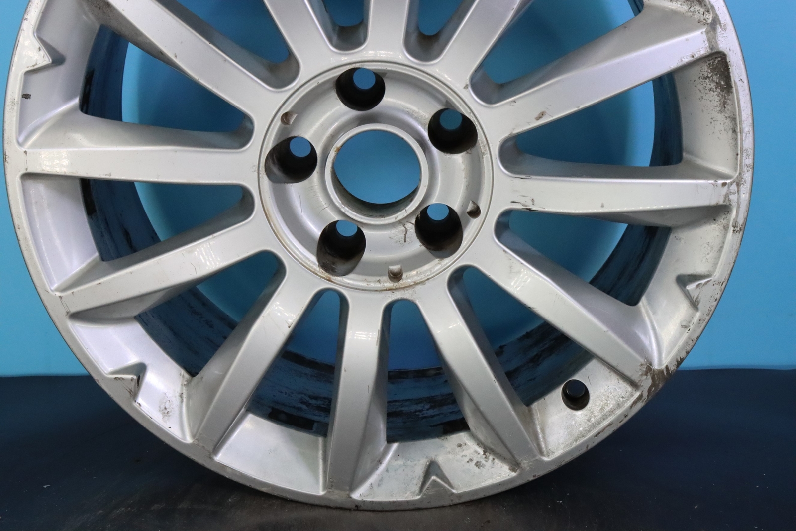 Maserati Ghibli 2014 15 2016 18" OEM Rim Wheel 17310 670010977 90135383