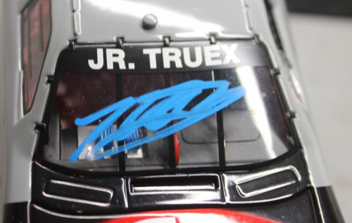 2005 Martin Truex Jr. Chance 2 Track Tested 1/24 Action Diecast Autographed - Picture 2 of 2