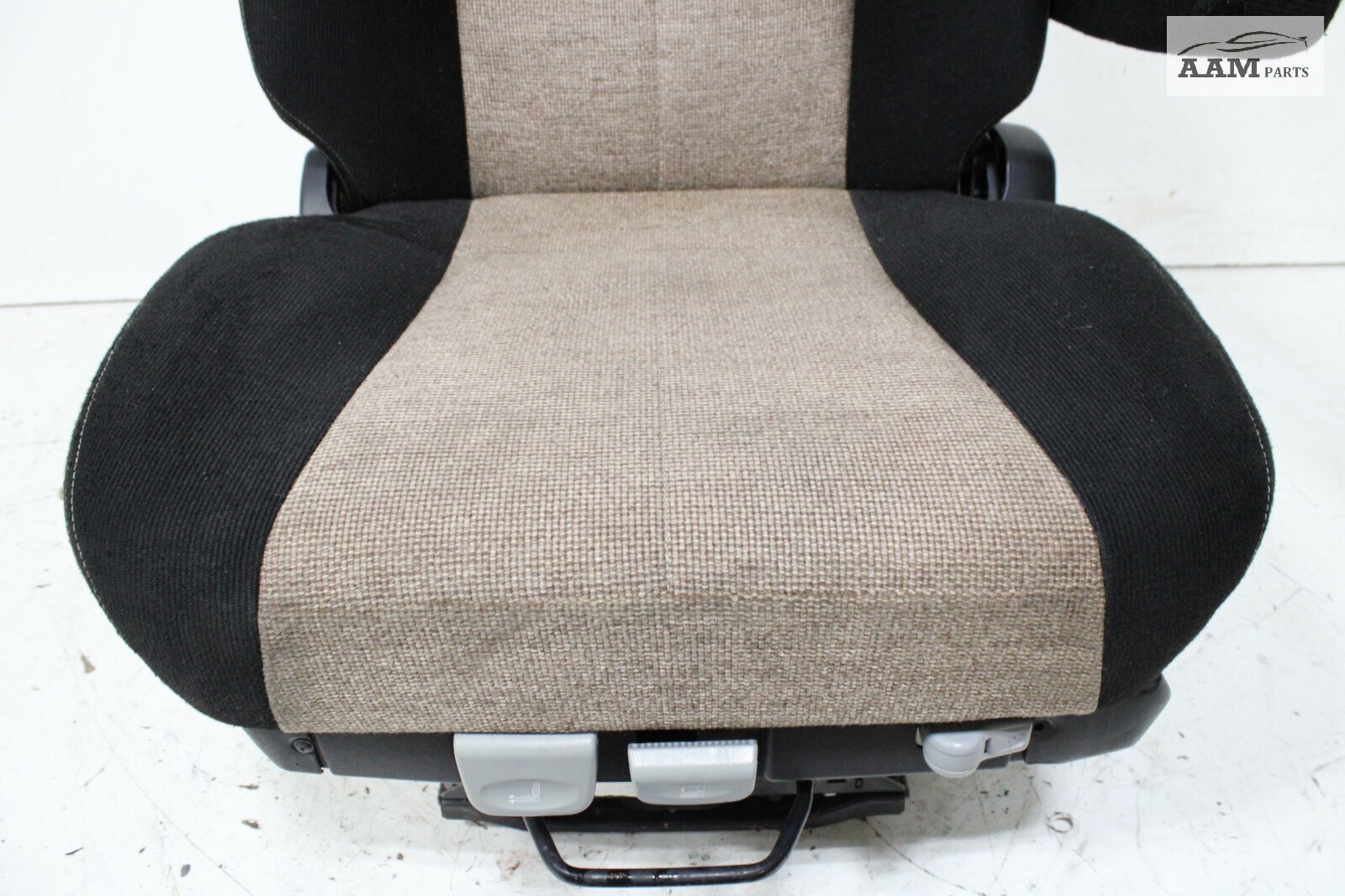 2018-2024 FREIGHTLINER CASCADIA FRONT RIGHT PASSENGER SIDE SEAT CUSHION OEM