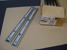 Accuride 3864-A Slide w/ Mounting Tabs | 22"L, 90lb, Side Mount C 3864-A22  PAIR