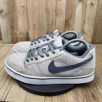 Nike SB Ruckus Low Mens size 8.5 Suede Skate Shoes 395770-020