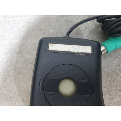 Dell by Microsoft IntelliMouse X06-08477 Mechanical Mouse Wired PS/2 3-Button - Picture 7 of 9