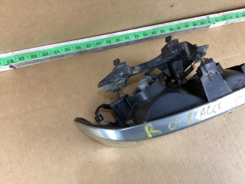 Faro delantero derecho pasajero Chevrolet Blazer 1998-2005 16523146 OEM Foto 3 de 4