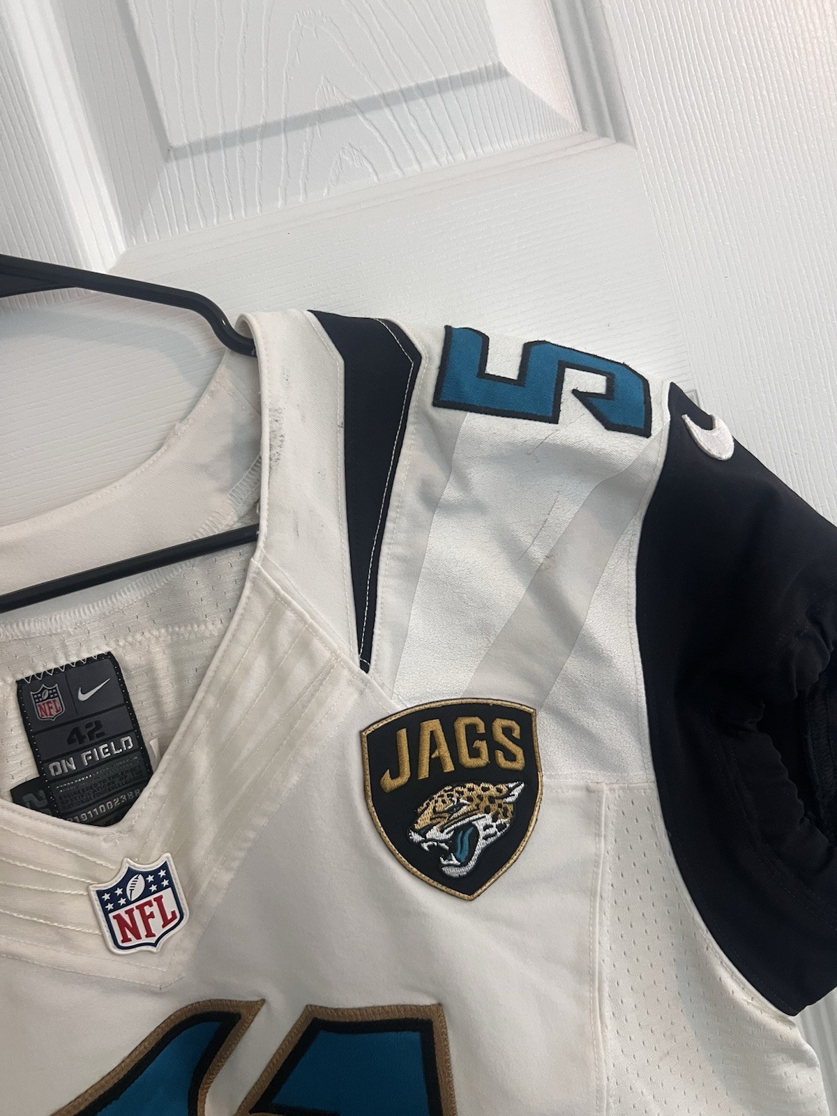 Paul Posluszny Game Used Jacksonville Jaguars Jersey