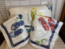 1-Flip Flop Quilt With 2 Standard Pillow Shams-NEW