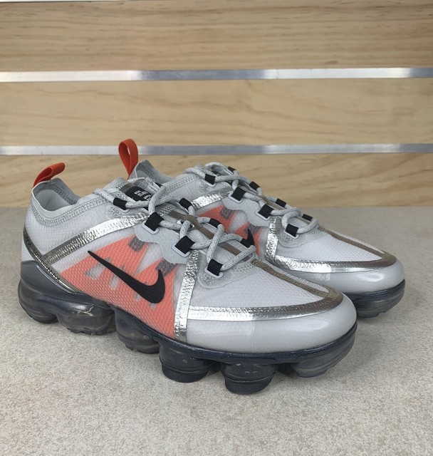 grey and orange nike vapormax