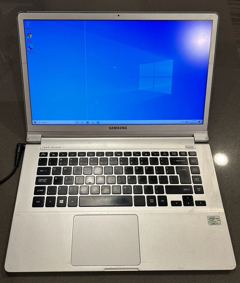 Samsung Notebook 9, NP900X4D, 15 in, Intel i5-3317U, 128GB SSD, 8GB RAM, Win 10 - Image 2 of 4