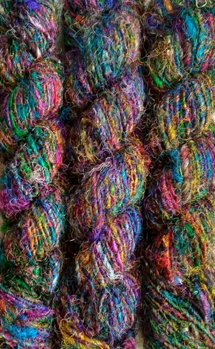 200Grams Himalaya Recycled Soft Pure Sari Silk Yarn Knit Woven 2 Skeins